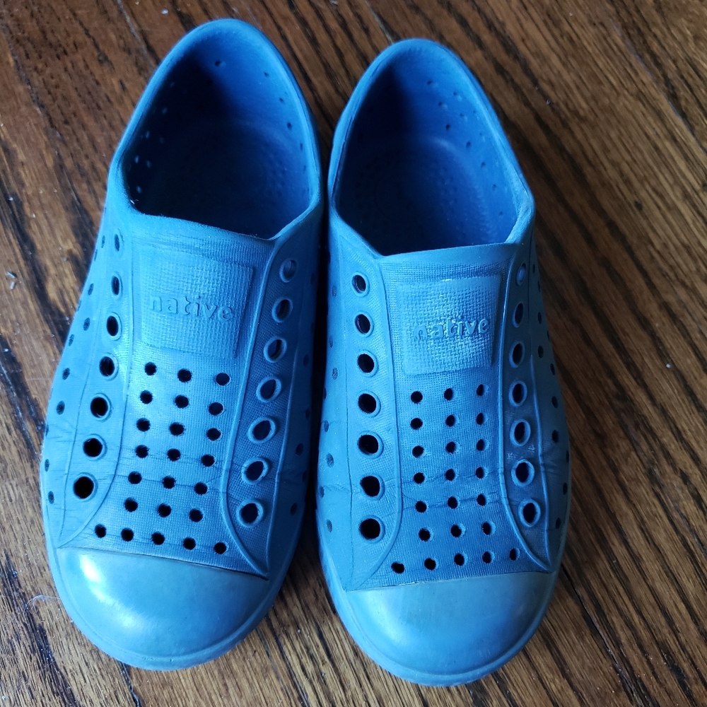 Native Shoes 10C